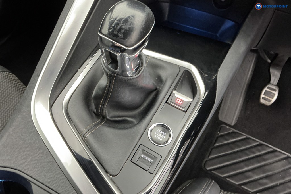 Peugeot 3008 GT Manual Diesel SUV - Stock Number (1591514) - 15th supplementary image