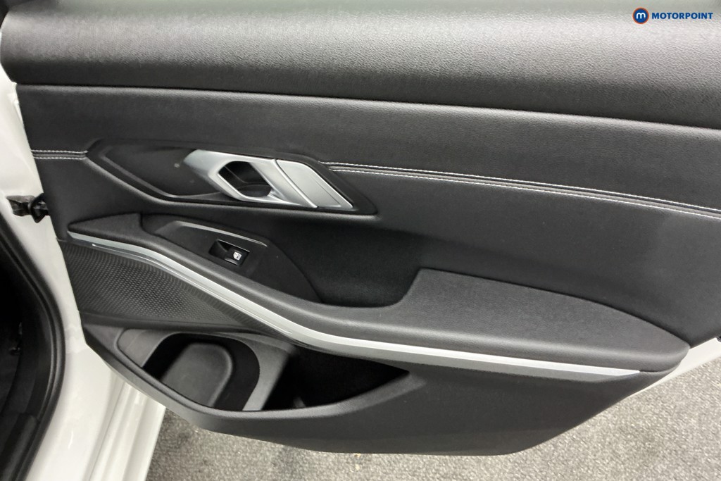 BMW 3 Series M Sport Automatic Petrol Saloon - Stock Number (1592421) - 23rd supplementary image