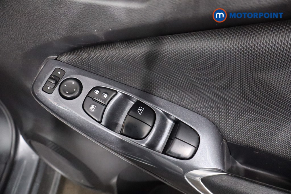 Nissan Juke Acenta Automatic Petrol SUV - Stock Number (1592490) - 25th supplementary image