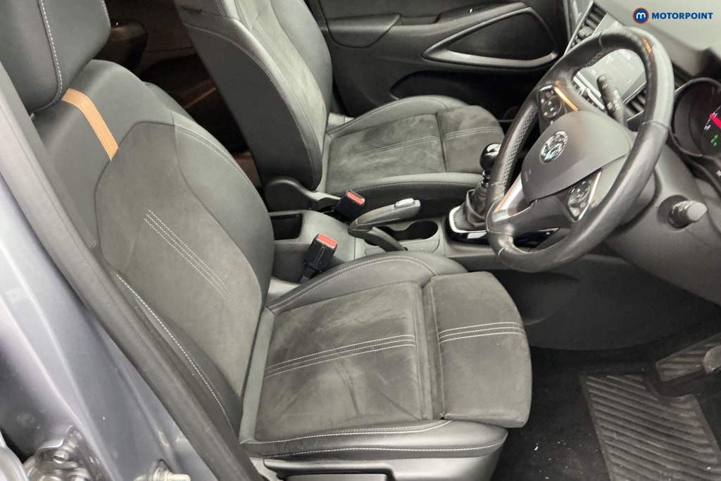 Vauxhall Crossland Ultimate Nav Manual Petrol SUV - Stock Number (1592984) - 5th supplementary image