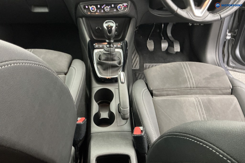 Vauxhall Crossland Ultimate Nav Manual Petrol SUV - Stock Number (1592984) - 11th supplementary image