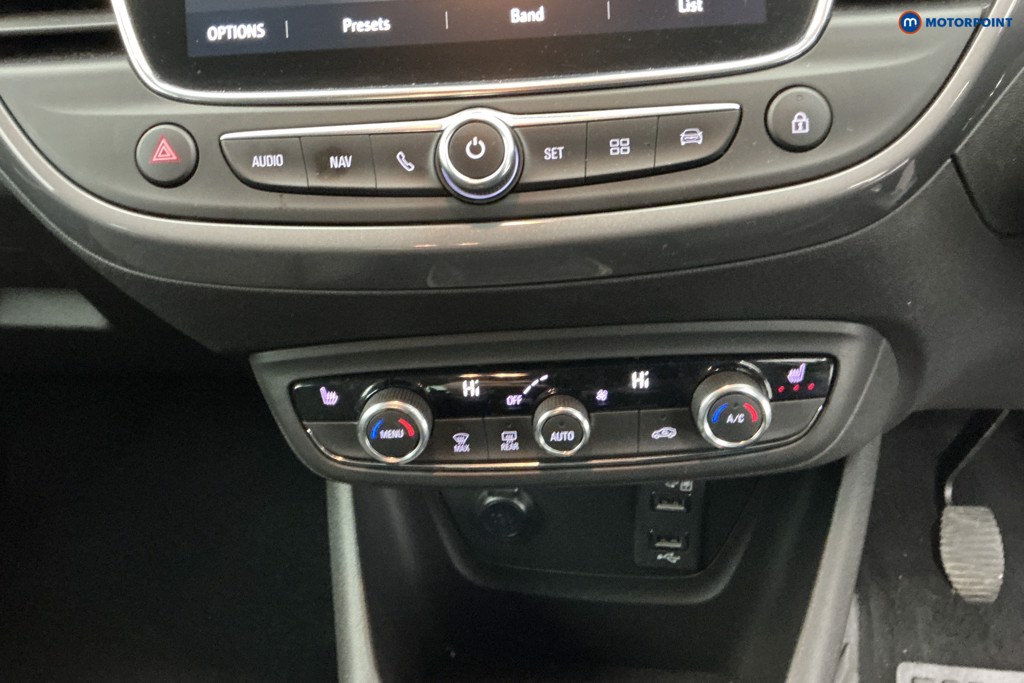 Vauxhall Crossland Ultimate Nav Manual Petrol SUV - Stock Number (1592984) - 17th supplementary image