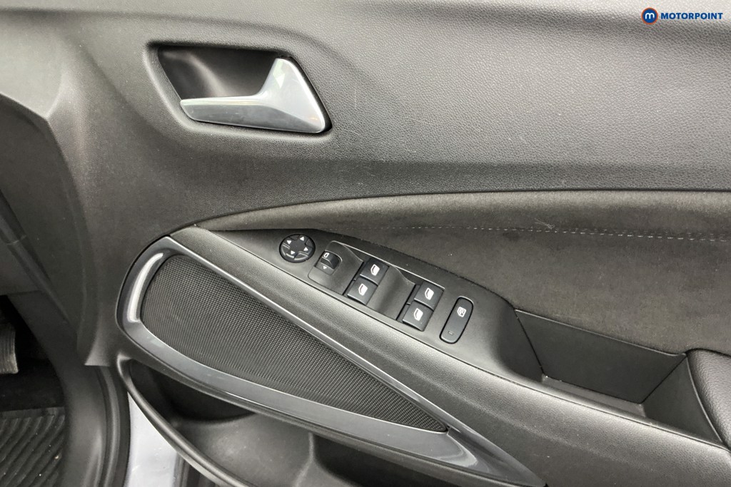 Vauxhall Crossland Ultimate Nav Manual Petrol SUV - Stock Number (1592984) - 23rd supplementary image