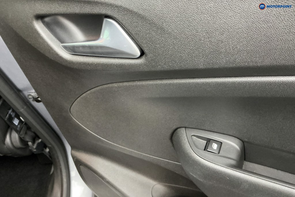 Vauxhall Crossland Ultimate Nav Manual Petrol SUV - Stock Number (1592984) - 25th supplementary image