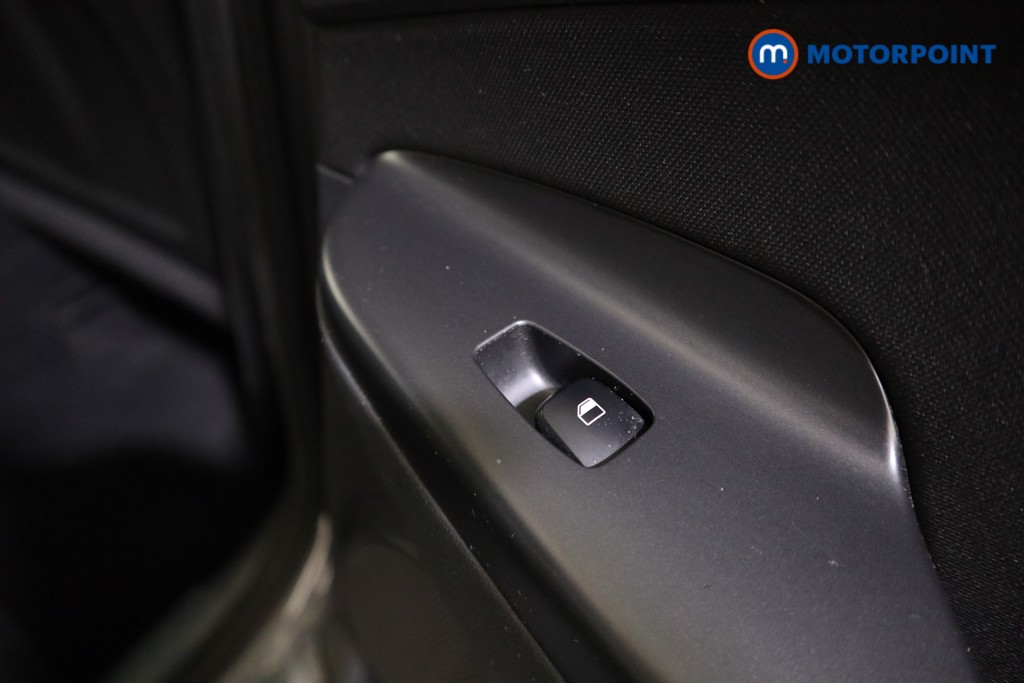 Hyundai Kona Se Connect Manual Petrol SUV - Stock Number (1593581) - 15th supplementary image