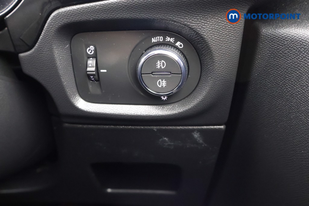 Vauxhall Corsa Elite Nav Premium Automatic Electric Hatchback - Stock Number (1594067) - 8th supplementary image