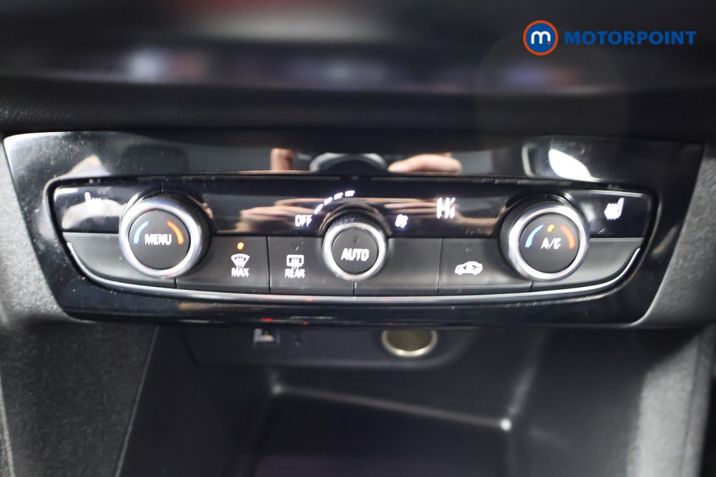 Vauxhall Corsa Elite Nav Premium Automatic Electric Hatchback - Stock Number (1594067) - 9th supplementary image