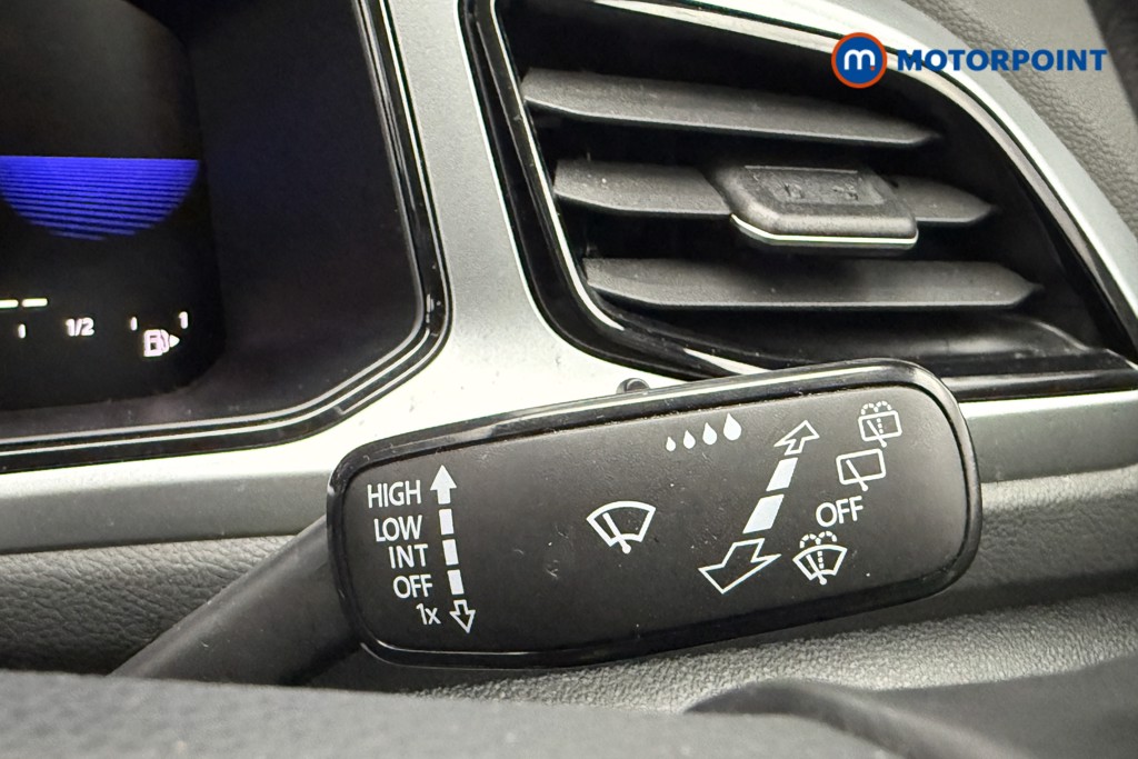 Volkswagen T-Roc Life Manual Petrol SUV - Stock Number (1594551) - 19th supplementary image