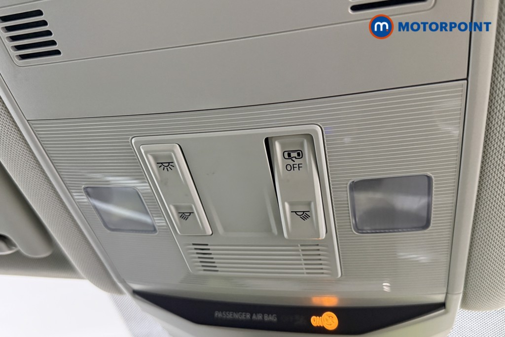 Volkswagen T-Roc Life Manual Petrol SUV - Stock Number (1594551) - 37th supplementary image