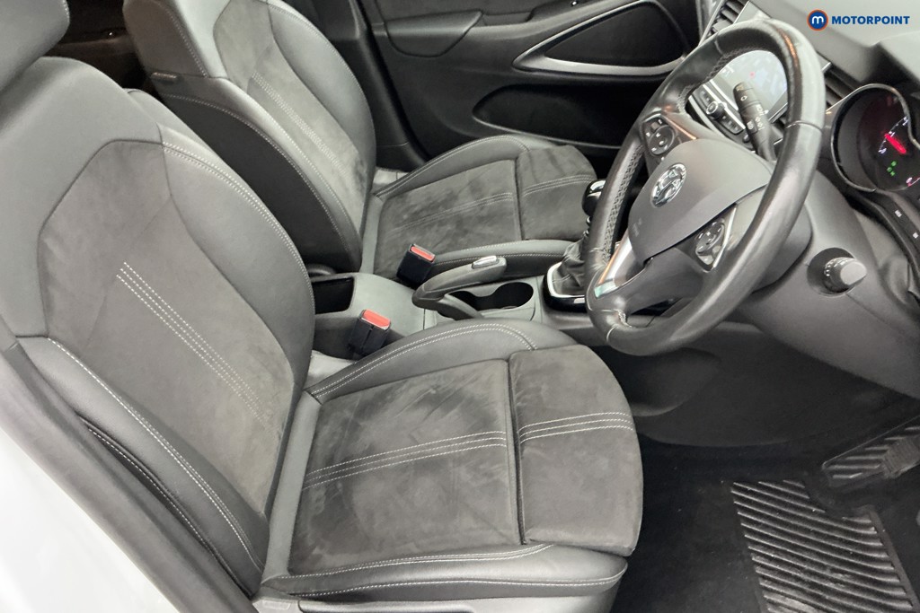 Vauxhall Crossland Ultimate Manual Diesel SUV - Stock Number (1594927) - 5th supplementary image