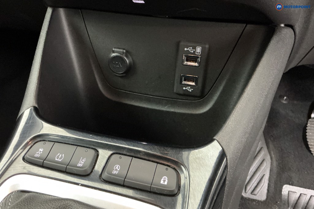 Vauxhall Crossland Ultimate Manual Diesel SUV - Stock Number (1594927) - 16th supplementary image