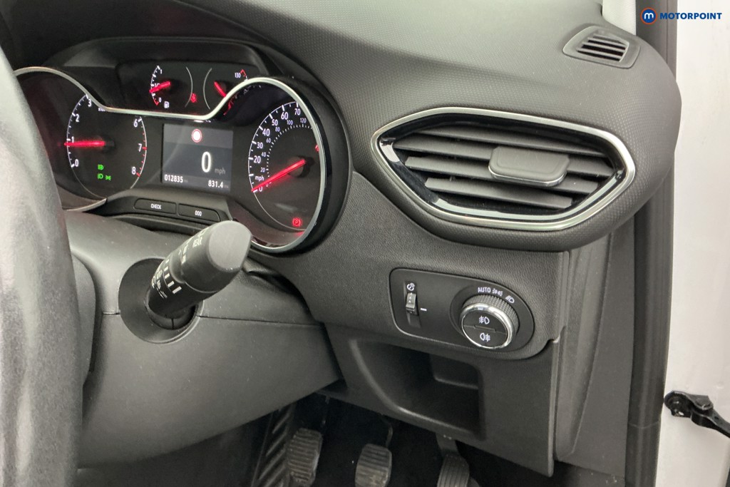 Vauxhall Crossland Ultimate Manual Diesel SUV - Stock Number (1594927) - 21st supplementary image