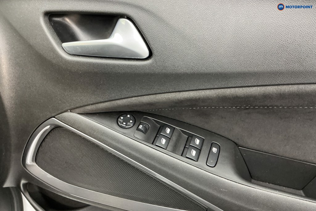 Vauxhall Crossland Ultimate Manual Diesel SUV - Stock Number (1594927) - 23rd supplementary image