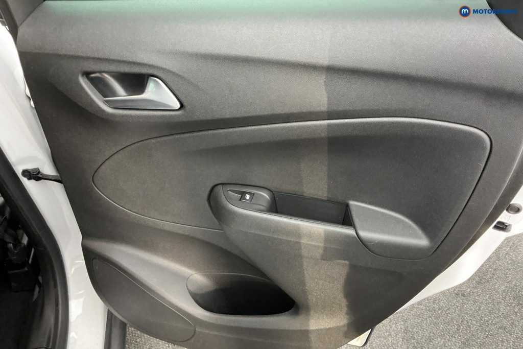 Vauxhall Crossland Ultimate Manual Diesel SUV - Stock Number (1594927) - 24th supplementary image