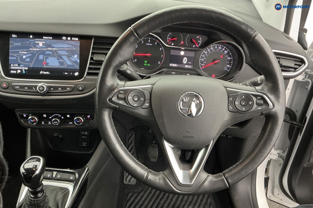 Vauxhall Crossland Ultimate Manual Diesel SUV - Stock Number (1594927) - 1st supplementary image