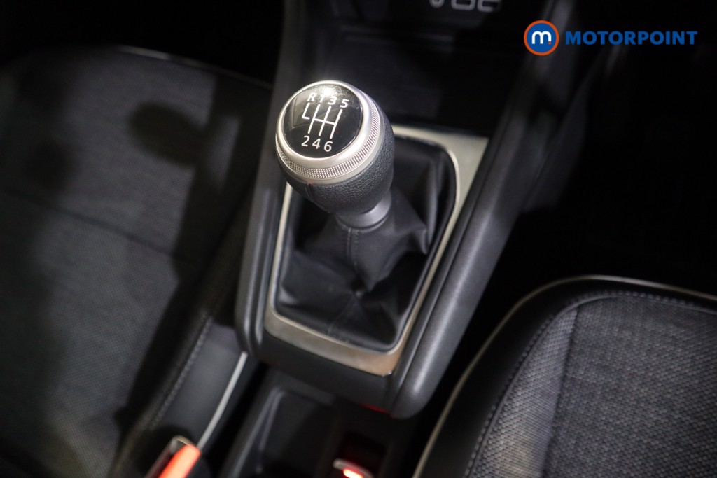 Renault Captur Techno Manual Petrol SUV - Stock Number (1595588) - 10th supplementary image