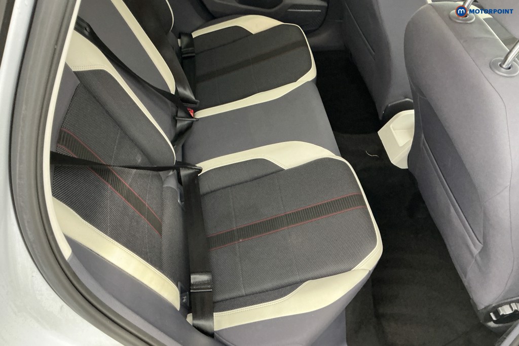 Volkswagen Polo Beats Manual Petrol Hatchback - Stock Number (1595932) - 4th supplementary image