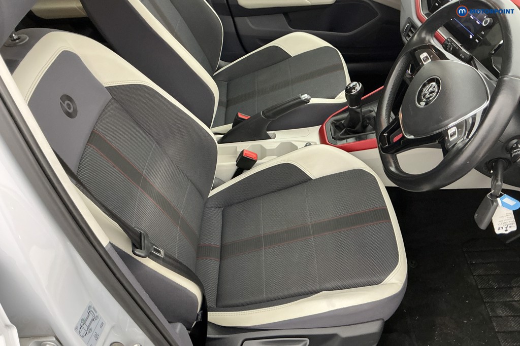 Volkswagen Polo Beats Manual Petrol Hatchback - Stock Number (1595932) - 5th supplementary image