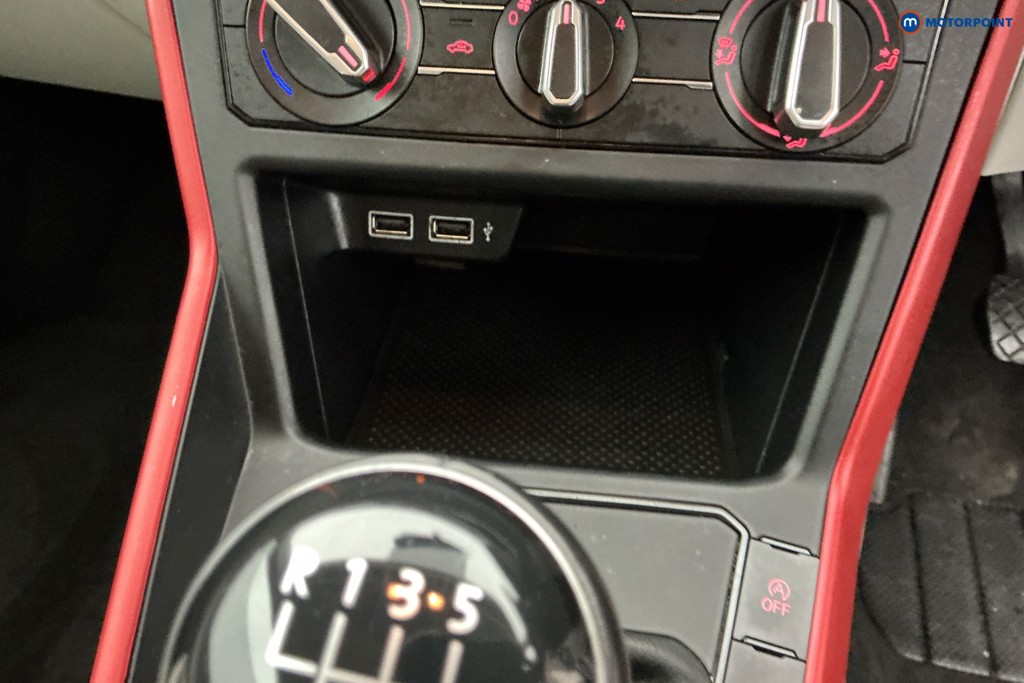 Volkswagen Polo Beats Manual Petrol Hatchback - Stock Number (1595932) - 16th supplementary image