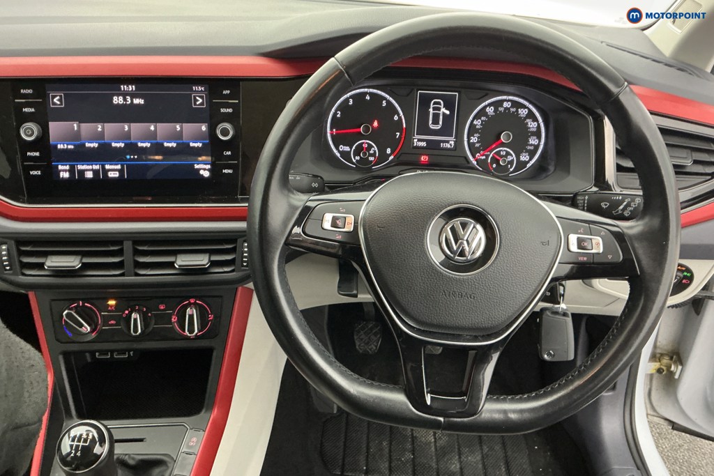 Volkswagen Polo Beats Manual Petrol Hatchback - Stock Number (1595932) - 1st supplementary image
