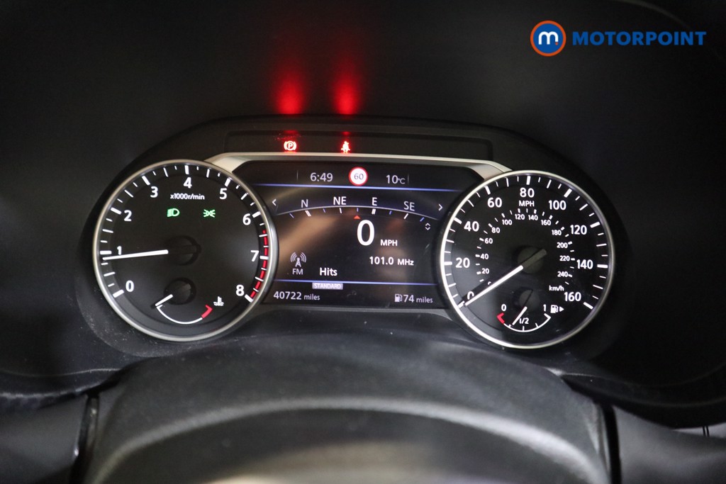 Nissan Juke N-Connecta Manual Petrol SUV - Stock Number (1595953) - 5th supplementary image