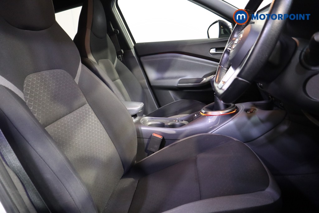 Nissan Juke N-Connecta Manual Petrol SUV - Stock Number (1595953) - 13th supplementary image