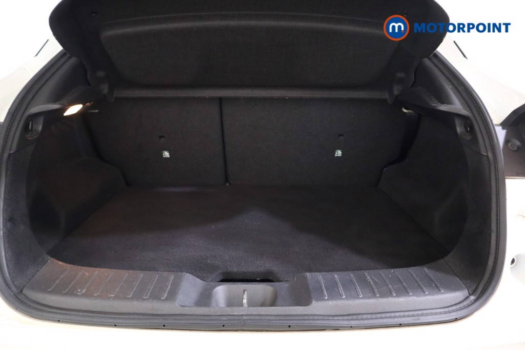 Nissan Juke N-Connecta Manual Petrol SUV - Stock Number (1595953) - 17th supplementary image