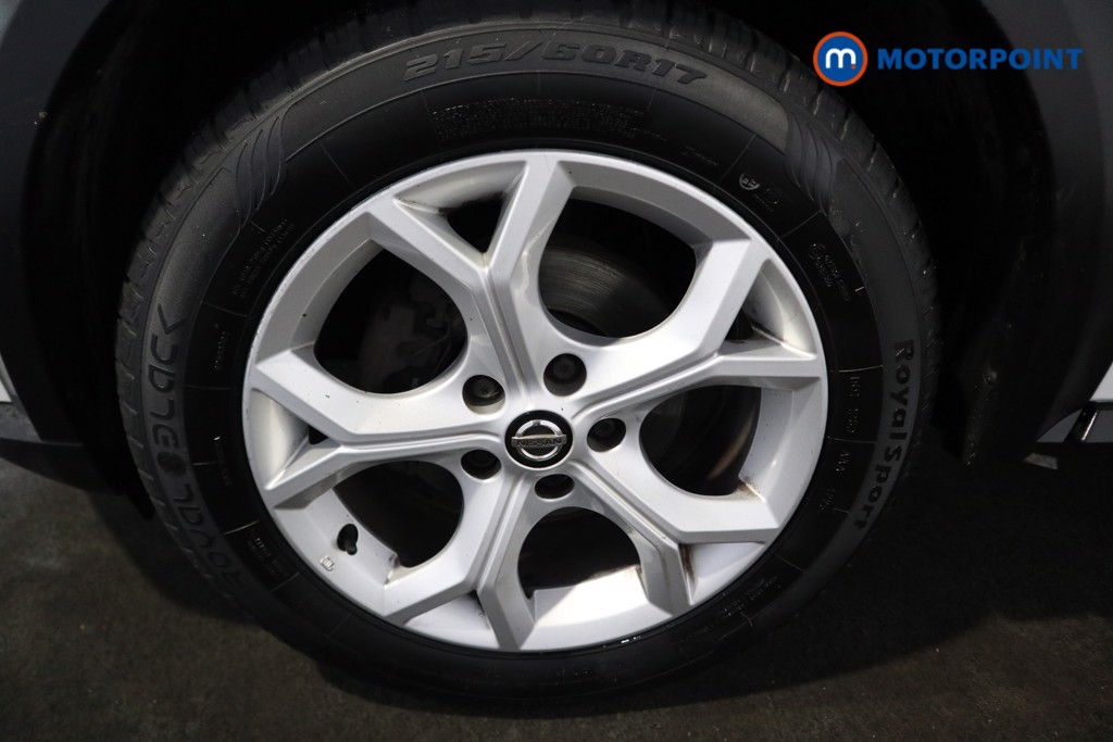 Nissan Juke N-Connecta Manual Petrol SUV - Stock Number (1595953) - 20th supplementary image