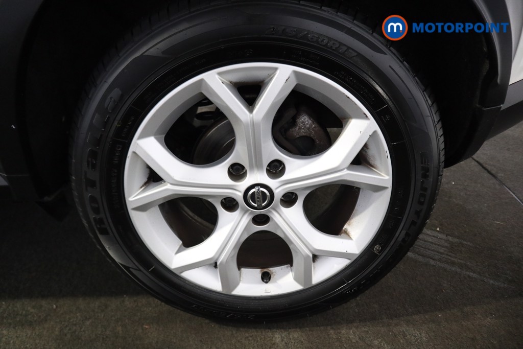 Nissan Juke N-Connecta Manual Petrol SUV - Stock Number (1595953) - 21st supplementary image