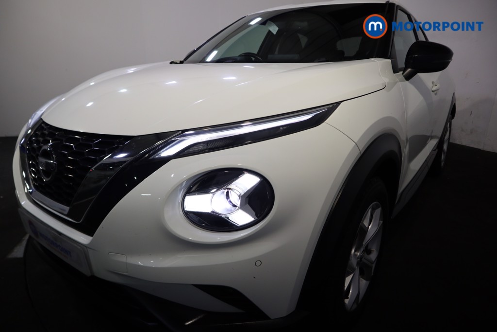 Nissan Juke N-Connecta Manual Petrol SUV - Stock Number (1595953) - 30th supplementary image