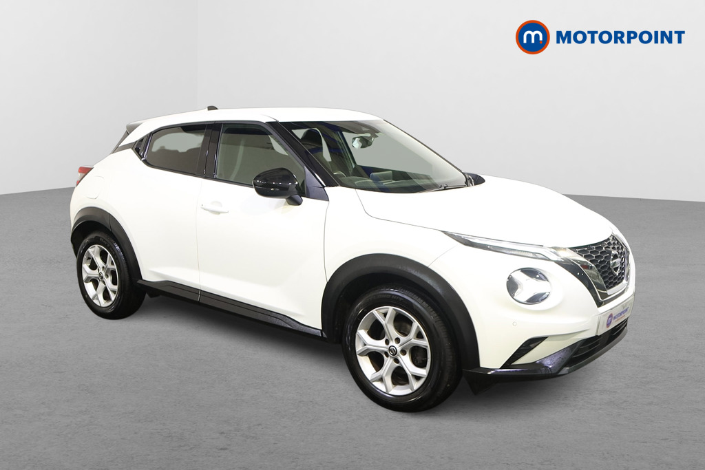 Nissan Juke N-Connecta Manual Petrol SUV - Stock Number (1595953) - Drivers side front corner