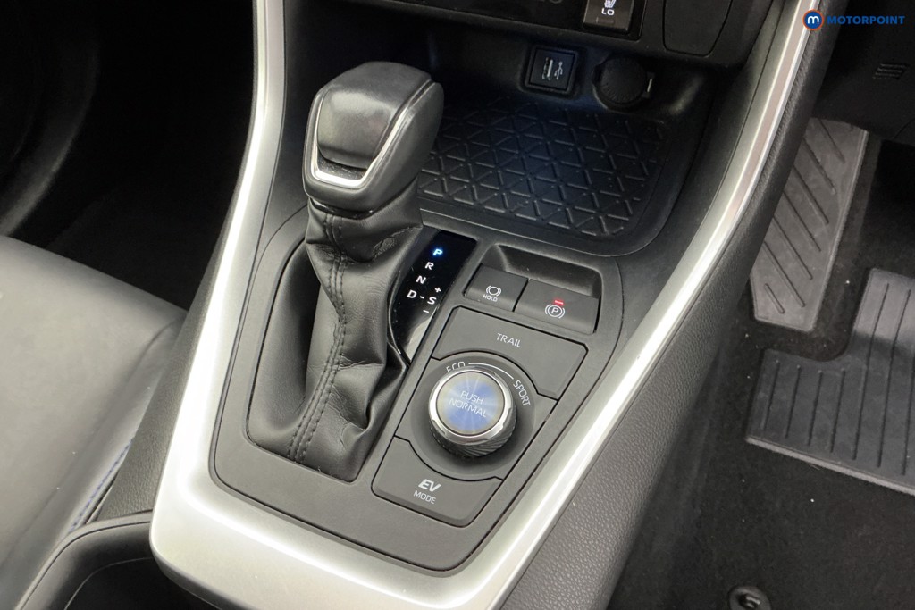 Toyota Rav4 Dynamic Automatic Petrol-Electric Hybrid SUV - Stock Number (1596000) - 15th supplementary image