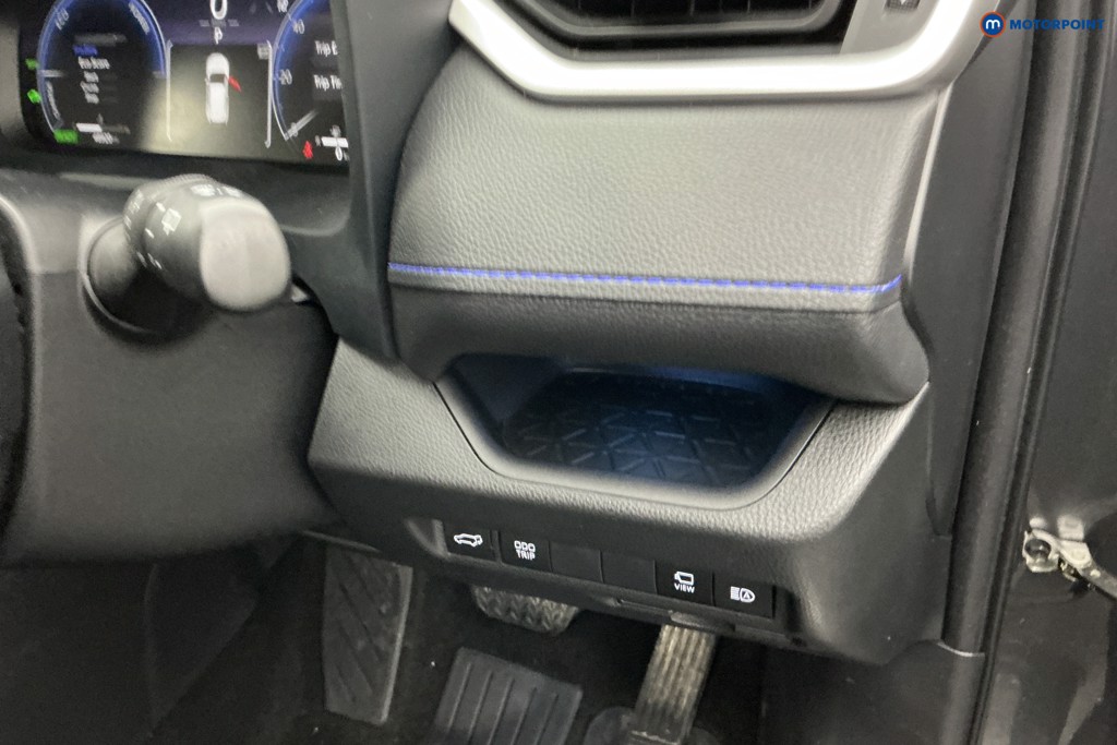 Toyota Rav4 Dynamic Automatic Petrol-Electric Hybrid SUV - Stock Number (1596000) - 21st supplementary image