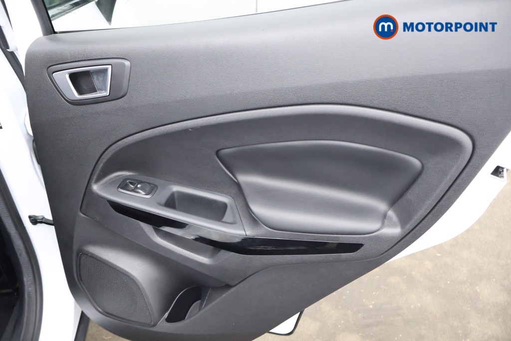 Ford Ecosport Titanium Automatic Petrol SUV - Stock Number (1596291) - 19th supplementary image