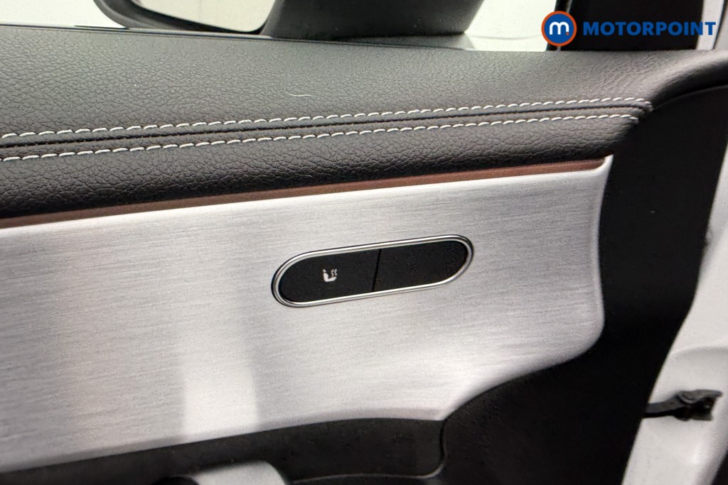 Mercedes-Benz A Class Amg Line Executive Edition Manual Petrol Saloon - Stock Number (1596478) - 21st supplementary image