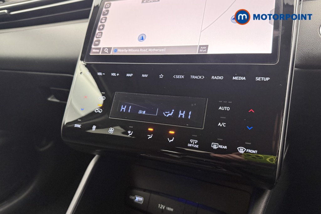 Hyundai Tucson Premium Manual Petrol SUV - Stock Number (1596527) - 13th supplementary image