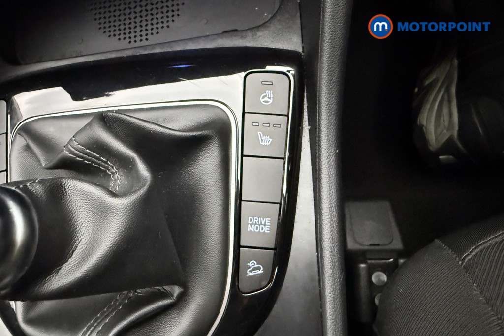 Hyundai Tucson Premium Manual Petrol SUV - Stock Number (1596527) - 16th supplementary image