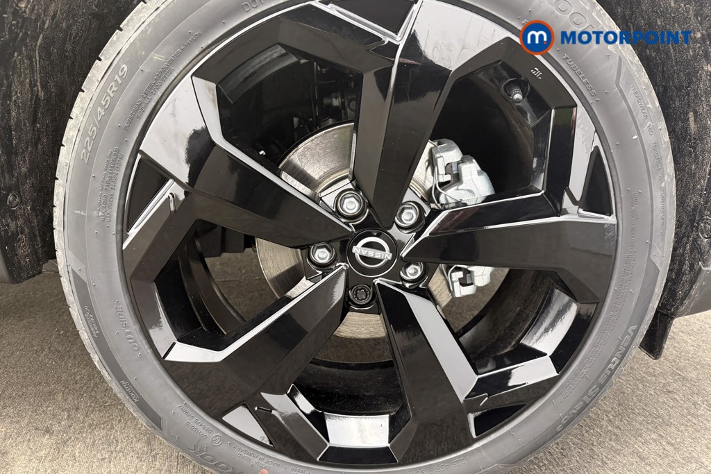 Nissan Juke Tekna Automatic Petrol SUV - Stock Number (1596701) - 4th supplementary image