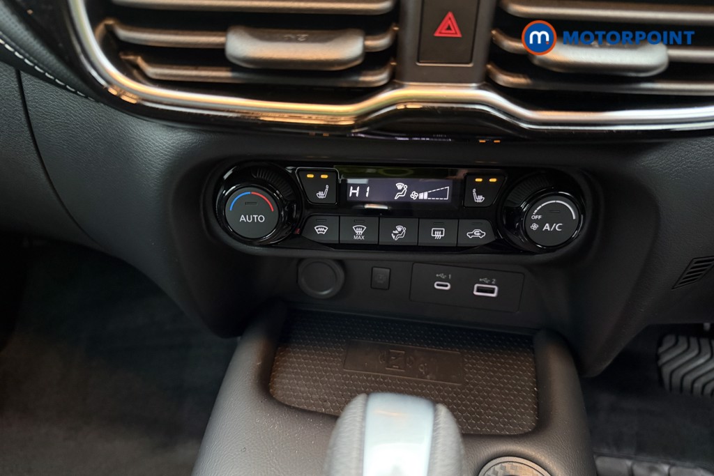 Nissan Juke Tekna Automatic Petrol SUV - Stock Number (1596701) - 16th supplementary image