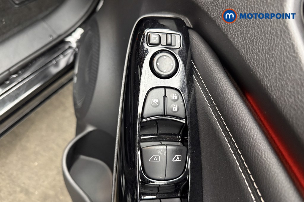 Nissan Juke Tekna Automatic Petrol SUV - Stock Number (1596701) - 19th supplementary image