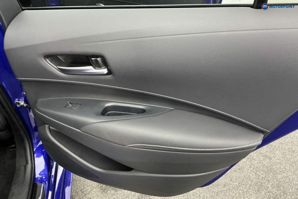 Toyota Corolla Excel Automatic Petrol-Electric Hybrid Estate - Stock Number (1596802) - 24th supplementary image