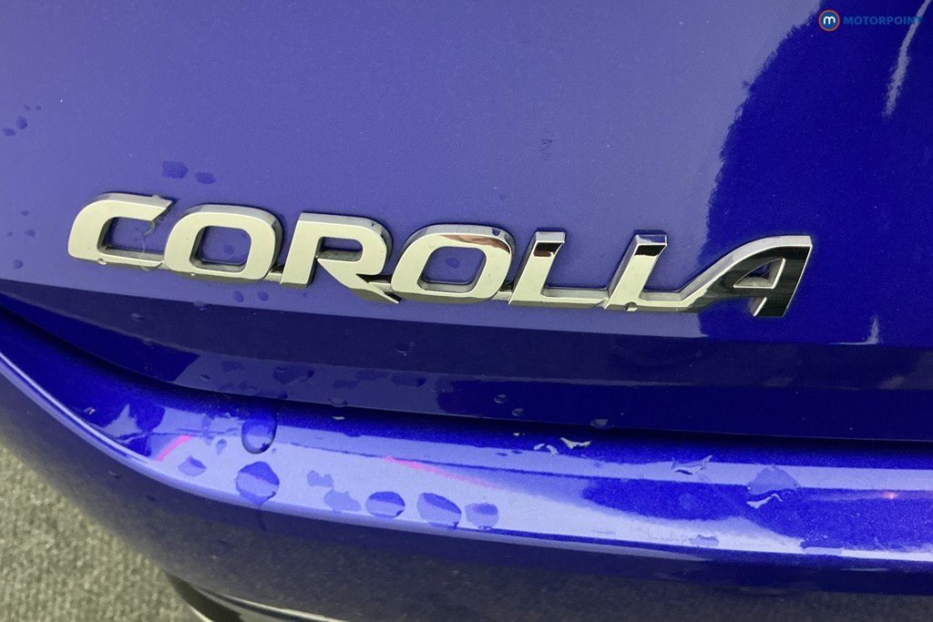 Toyota Corolla Excel Automatic Petrol-Electric Hybrid Estate - Stock Number (1596802) - 32nd supplementary image