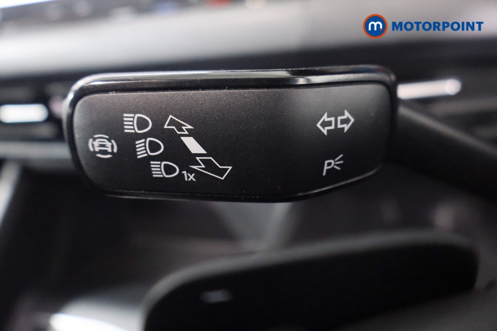 Volkswagen Golf Style Automatic Petrol Hatchback - Stock Number (1596925) - 14th supplementary image