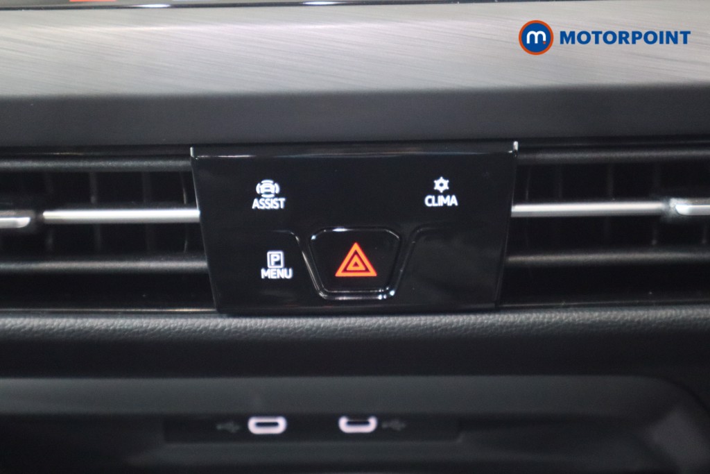 Volkswagen Golf Style Automatic Petrol Hatchback - Stock Number (1596925) - 19th supplementary image