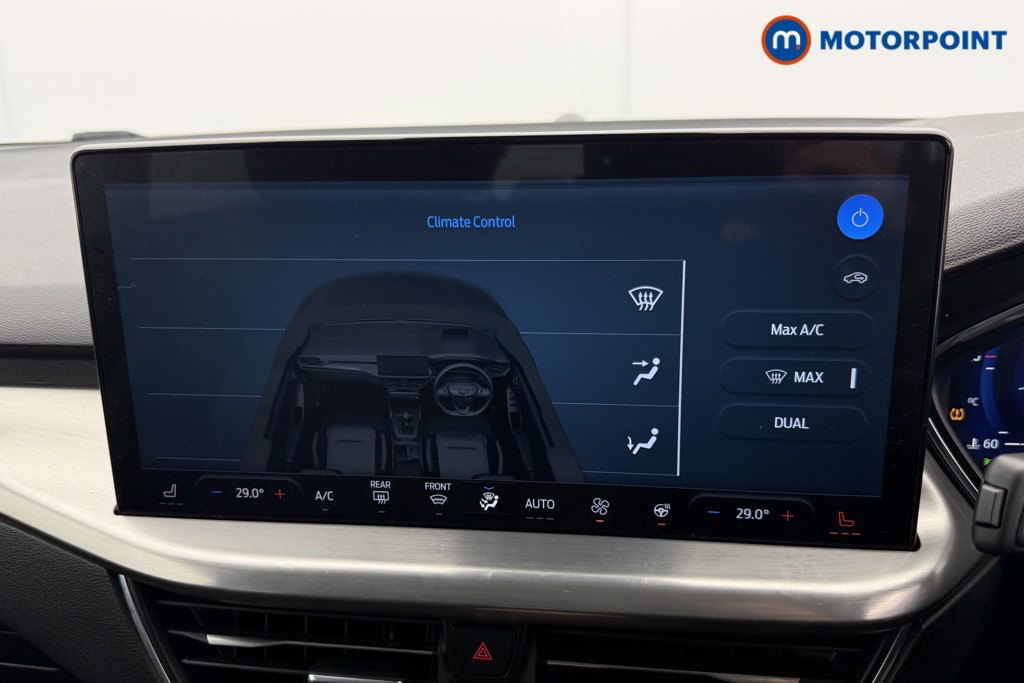 Ford Focus Titanium X Manual Petrol Hatchback - Stock Number (1596926) - 7th supplementary image