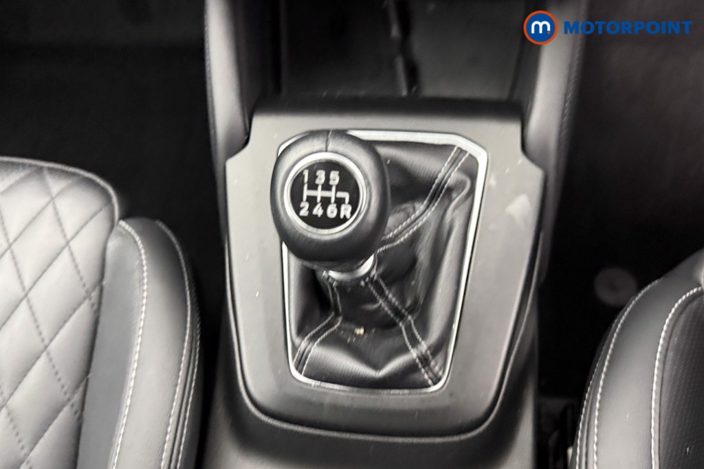 Ford Focus Titanium X Manual Petrol Hatchback - Stock Number (1596926) - 11th supplementary image