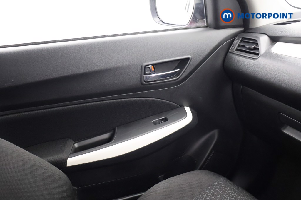 Suzuki Swift Sz-L Manual Petrol Hatchback - Stock Number (1597131) - 12th supplementary image