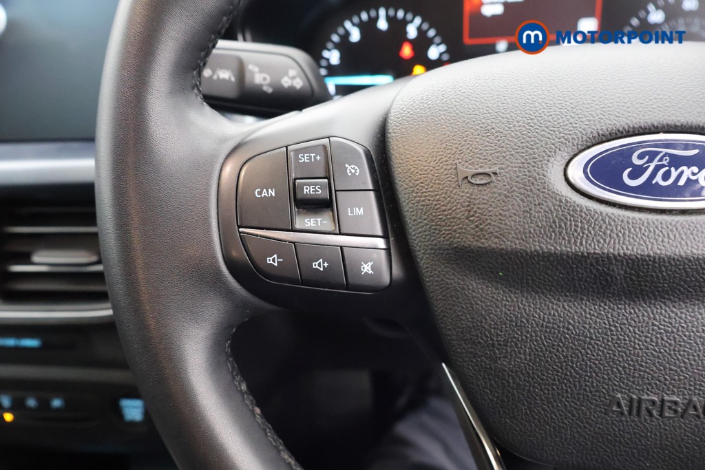 Ford Focus Active Manual Petrol Hatchback - Stock Number (1597303) - 2nd supplementary image