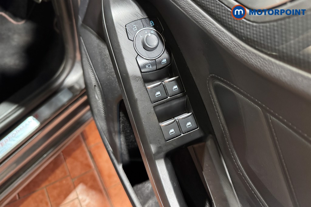 Ford Focus ST Automatic Petrol Hatchback - Stock Number (1597548) - 8th supplementary image