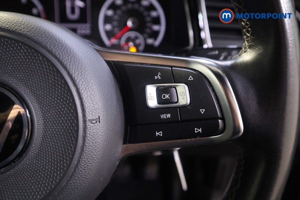 Volkswagen T-Roc Black Edition Manual Petrol SUV - Stock Number (1597664) - 6th supplementary image